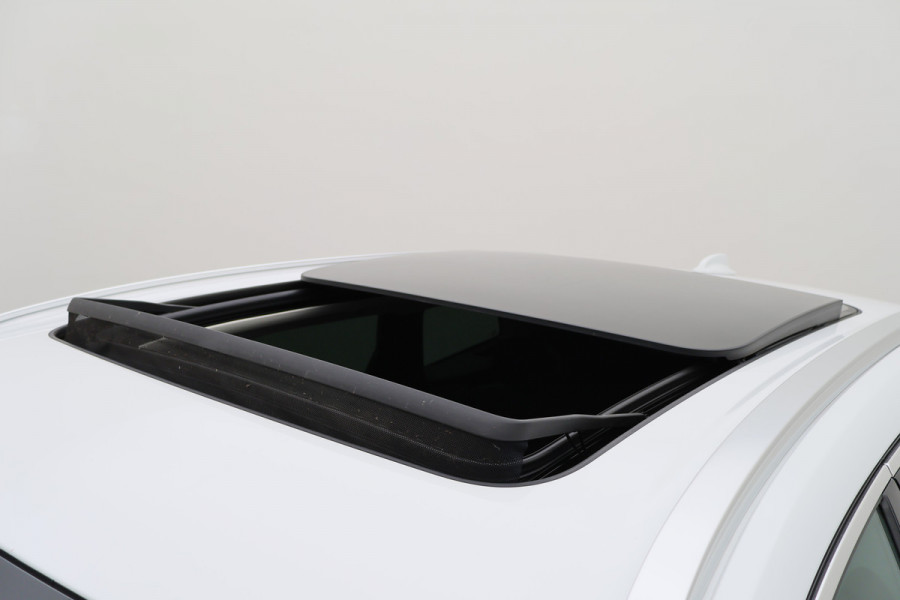 Volvo XC60 2.0 T6 Plug-in hybrid AWD Inscription Leer, Panoramadak, Memory, Camera, Apple Carplay, Keyless