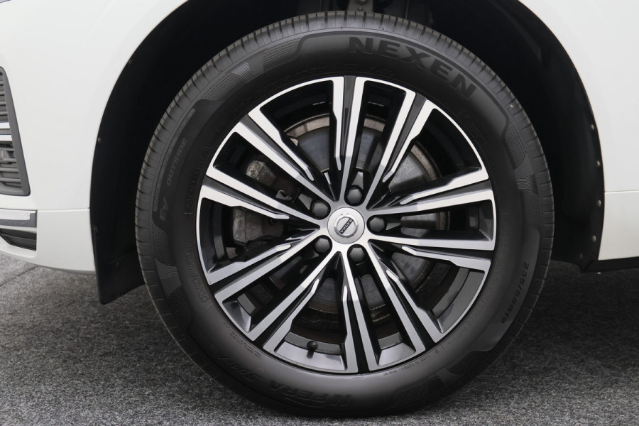Volvo XC60 2.0 T6 Plug-in hybrid AWD Inscription Leer, Panoramadak, Memory, Camera, Apple Carplay, Keyless