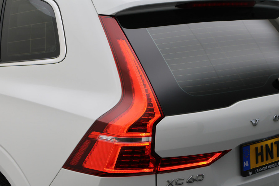 Volvo XC60 2.0 T6 Plug-in hybrid AWD Inscription Leer, Panoramadak, Memory, Camera, Apple Carplay, Keyless
