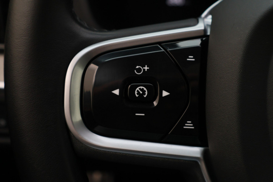 Volvo XC60 2.0 T6 Plug-in hybrid AWD Inscription Leer, Panoramadak, Memory, Camera, Apple Carplay, Keyless