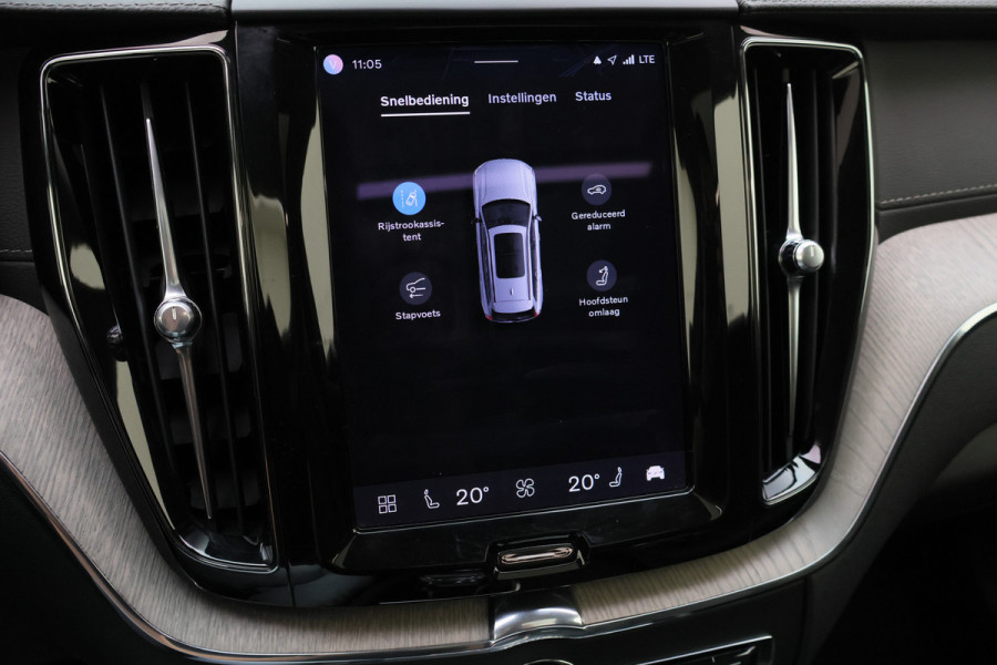 Volvo XC60 2.0 T6 Plug-in hybrid AWD Inscription Leer, Panoramadak, Memory, Camera, Apple Carplay, Keyless