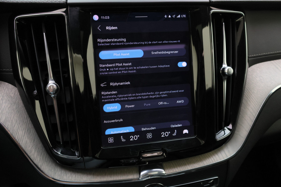 Volvo XC60 2.0 T6 Plug-in hybrid AWD Inscription Leer, Panoramadak, Memory, Camera, Apple Carplay, Keyless