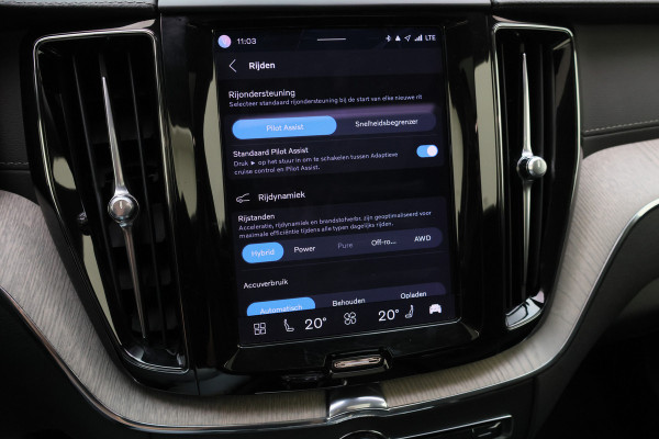 Volvo XC60 2.0 T6 Plug-in hybrid AWD Inscription Leer, Panoramadak, Memory, Camera, Apple Carplay, Keyless