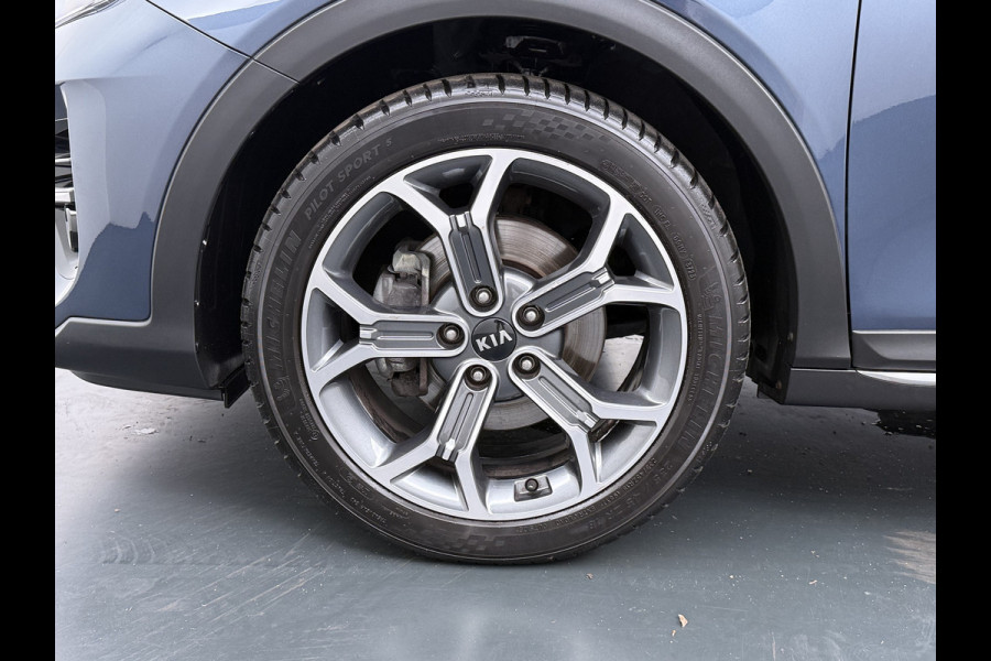 Kia Xceed 1.0 T-GDi DynamicLine - Navigatie - Cruise Control - Apple CarPlay/Android Auto - Trekhaak - Achteruitrijcamera - BOVAG Garantie