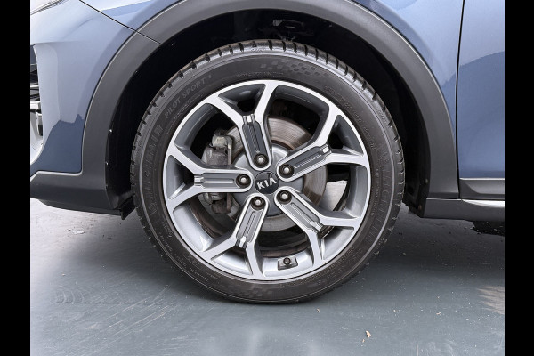 Kia Xceed 1.0 T-GDi DynamicLine - Navigatie - Cruise Control - Apple CarPlay/Android Auto - Trekhaak - Achteruitrijcamera - BOVAG Garantie