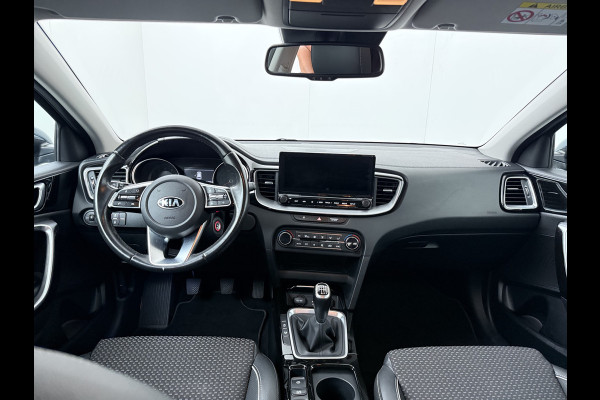 Kia Xceed 1.0 T-GDi DynamicLine - Navigatie - Cruise Control - Apple CarPlay/Android Auto - Trekhaak - Achteruitrijcamera - BOVAG Garantie