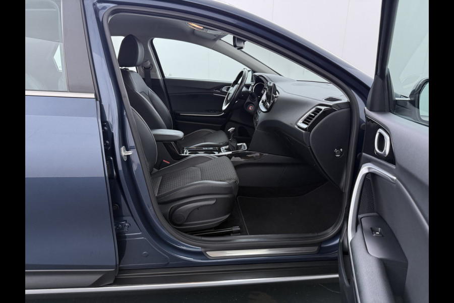 Kia Xceed 1.0 T-GDi DynamicLine - Navigatie - Cruise Control - Apple CarPlay/Android Auto - Trekhaak - Achteruitrijcamera - BOVAG Garantie