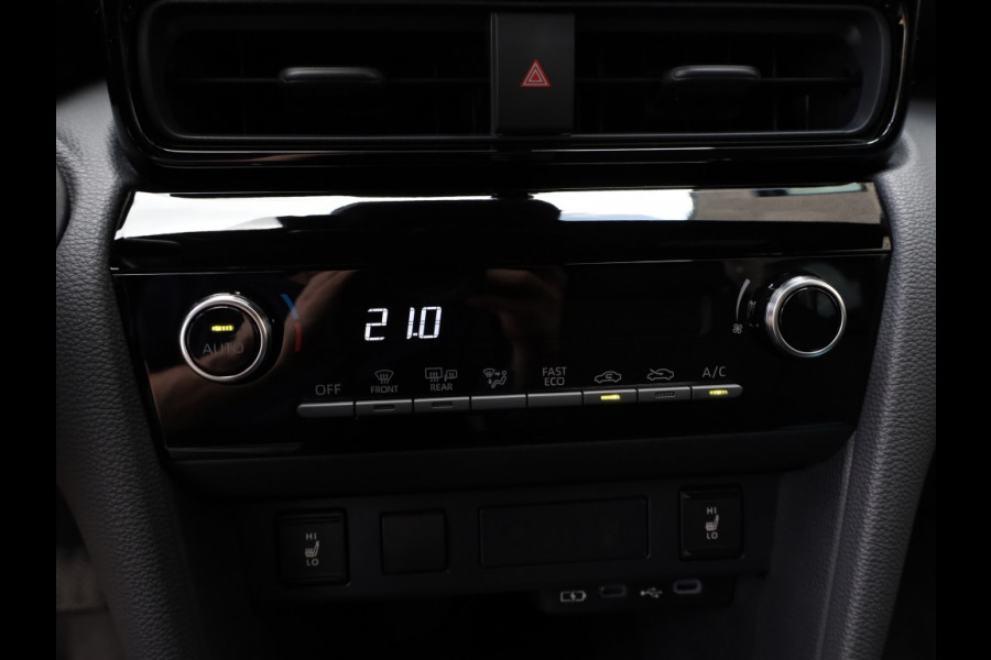 Toyota Yaris Cross 1.5 Hybrid 130 Dynamic | Stoel/Stuurwielverwarming | Dodehoek | PDC
