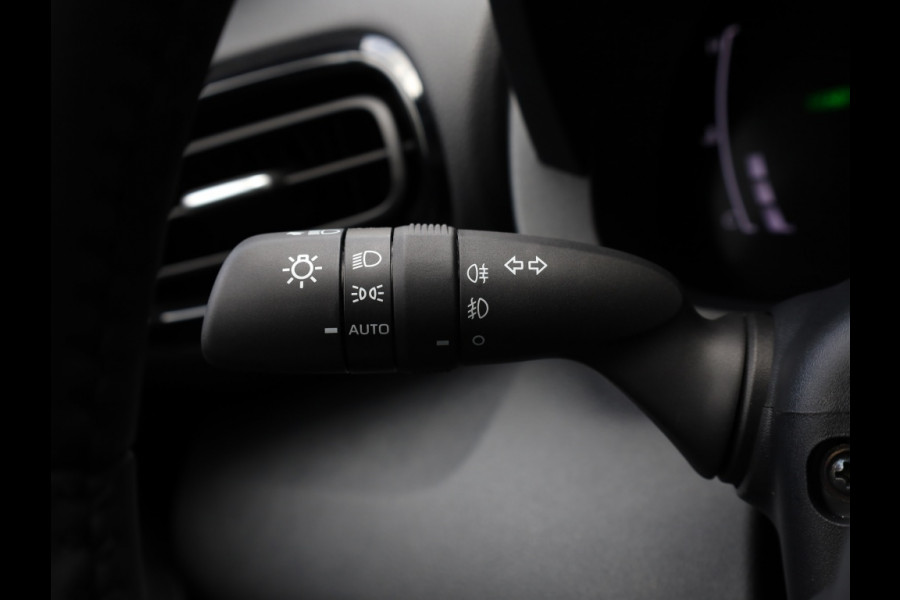 Toyota Yaris Cross 1.5 Hybrid 130 Dynamic | Stoel/Stuurwielverwarming | Dodehoek | PDC