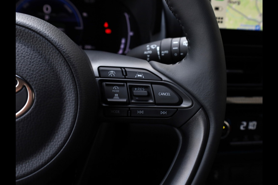 Toyota Yaris Cross 1.5 Hybrid 130 Dynamic | Stoel/Stuurwielverwarming | Dodehoek | PDC