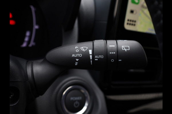 Toyota Yaris Cross 1.5 Hybrid 130 Dynamic | Stoel/Stuurwielverwarming | Dodehoek | PDC