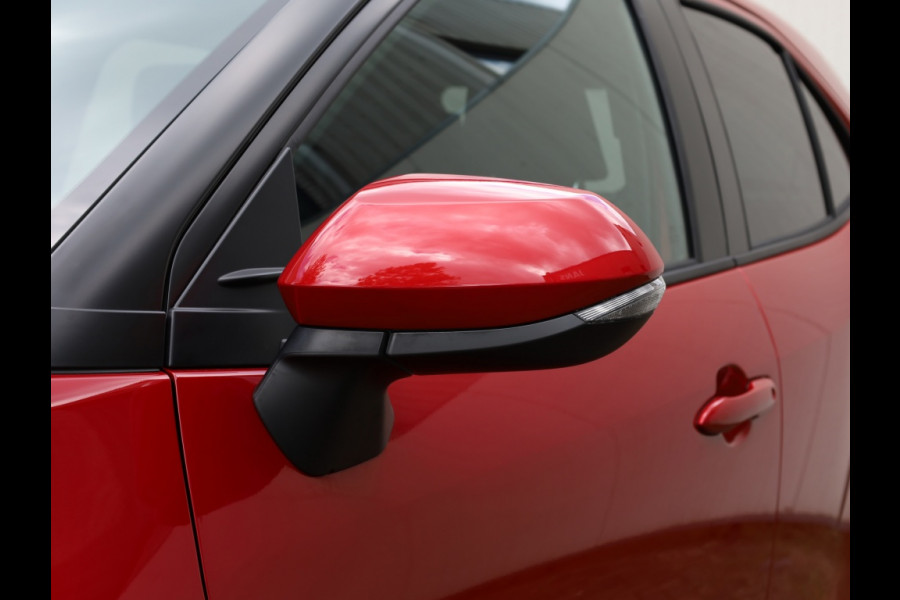 Toyota Yaris Cross 1.5 Hybrid 130 Dynamic | Stoel/Stuurwielverwarming | Dodehoek | PDC