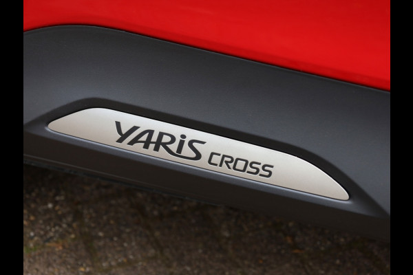 Toyota Yaris Cross 1.5 Hybrid 130 Dynamic | Stoel/Stuurwielverwarming | Dodehoek | PDC