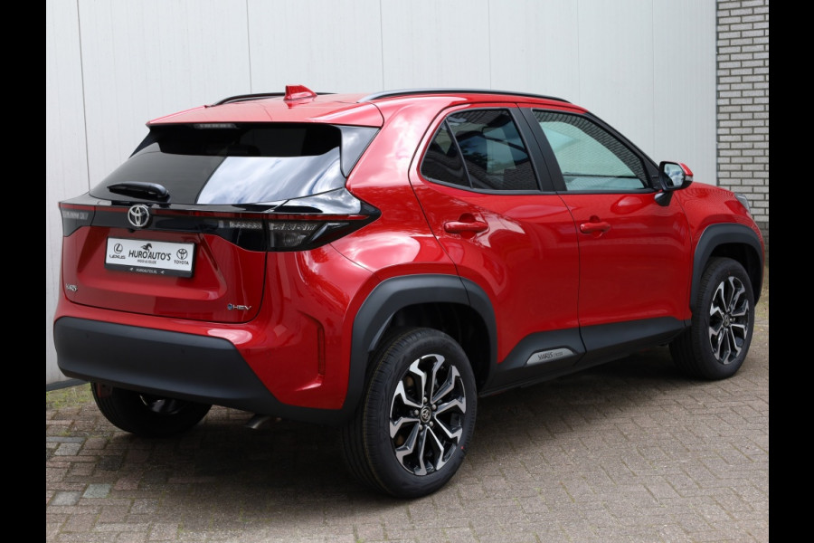 Toyota Yaris Cross 1.5 Hybrid 130 Dynamic | Stoel/Stuurwielverwarming | Dodehoek | PDC