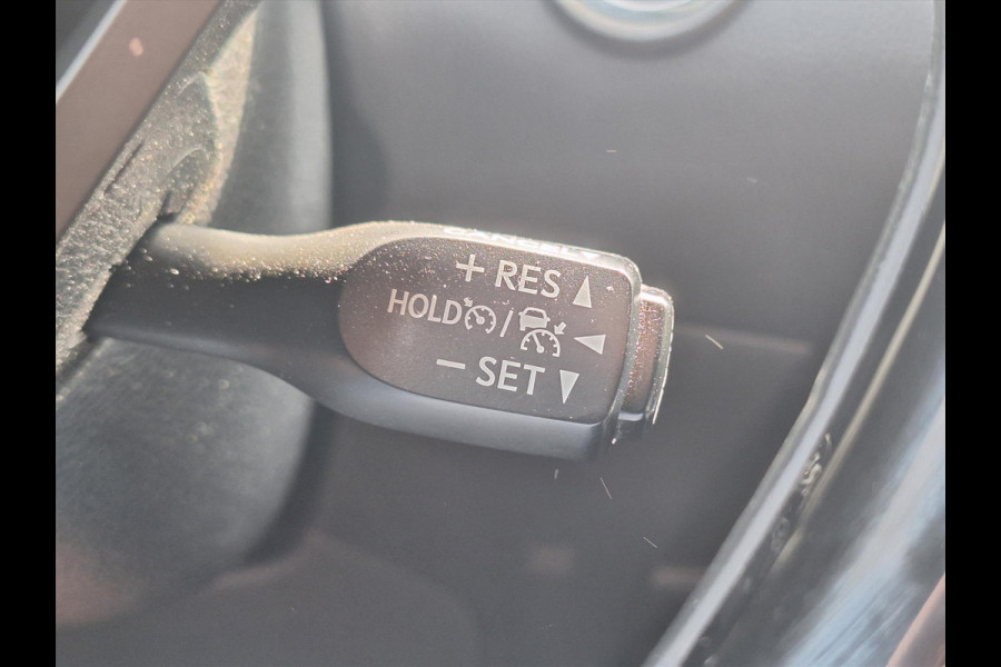 Toyota C-HR 1.8 Hybrid Dynamic | Trekhaak, Keyless, 17 inch, Parkeercamera, Adaptive cruise control, Climate control