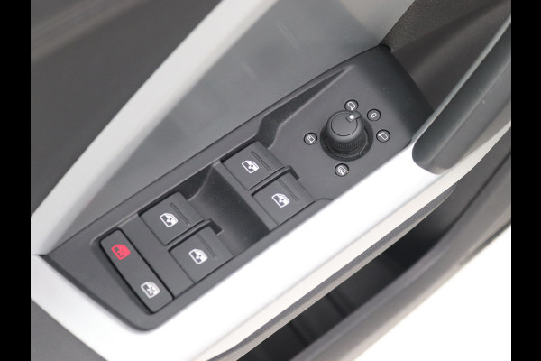 Audi Q3 Sportback 35 TFSI S-Line Pano, Trekhaak, Carplay