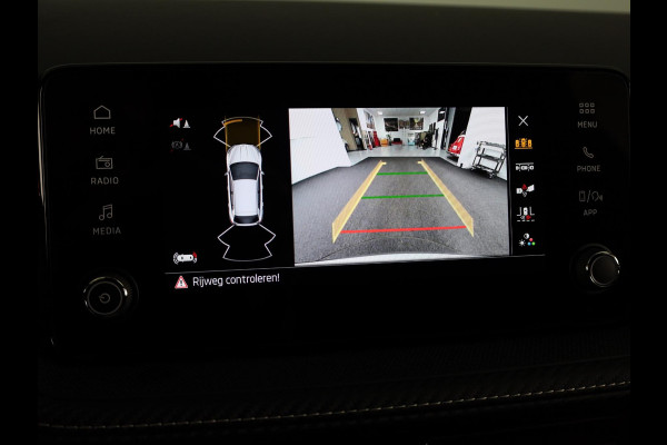 Škoda Fabia 1.0 TSI Monte Carlo | Smokey Diamond Metallic | Hill start Assist | Verwarmbare Voorstoelen | Draadloze Carplay