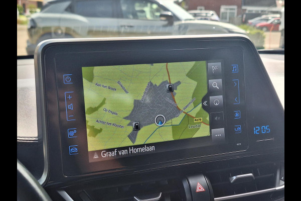Toyota C-HR 1.8 Hybrid Dynamic | Trekhaak, Keyless, 17 inch, Parkeercamera, Adaptive cruise control, Climate control