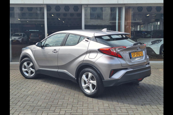 Toyota C-HR 1.8 Hybrid Dynamic | Trekhaak, Keyless, 17 inch, Parkeercamera, Adaptive cruise control, Climate control