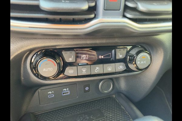 Nissan Juke 1.0 DIG-T N-Connecta AUTOMAAT uit 2024 Rijklaar + 12 maanden Bovag-garantie  Henk Jongen Auto's in Helmond,  al 50 jaar service zoals 't hoort!
