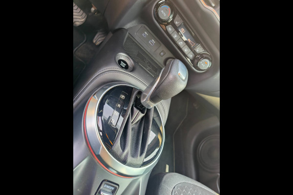 Nissan Juke 1.0 DIG-T N-Connecta AUTOMAAT uit 2024 Rijklaar + 12 maanden Bovag-garantie  Henk Jongen Auto's in Helmond,  al 50 jaar service zoals 't hoort!