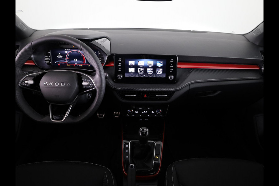 Škoda Fabia Monte Carlo 1.0 TSI 70 kW / 95 PK Hatchback 5 vers | Moon White + Black Magic | Travel Assist Pakket | Hill Start Assist | Verwarmbare Voorstoelen