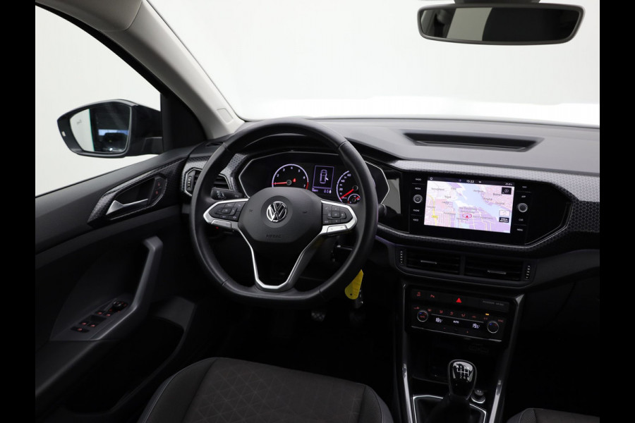 Volkswagen T-Cross 1.0 TSI 116Pk Style | Trekhaak | Led Koplampen | Camera | Dodehoek sensoren | Prijs Rijklaar!!