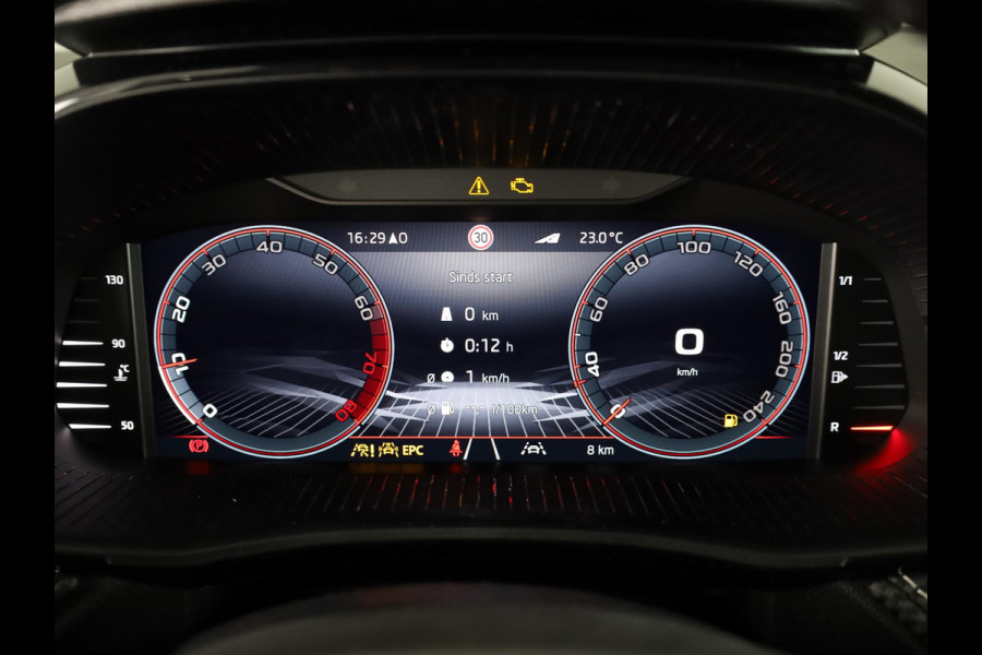 Škoda Fabia 1.0 TSI Monte Carlo | Timiano Green Black Magic | Travel Assist Pakket | Verwarmbare Voorstoelen | Hill Start Assist