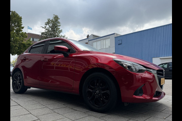 Mazda 2 1.5 Skyactiv-G Dynamic+ - Apple CarPlay / Navigatie I Airco I Sport velgen I 97.000 KM Dealer onderhouden