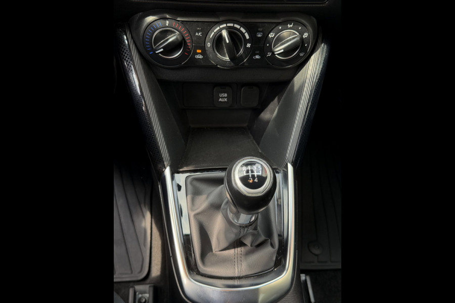 Mazda 2 1.5 Skyactiv-G Dynamic+ - Apple CarPlay / Navigatie I Airco I Sport velgen I 97.000 KM Dealer onderhouden