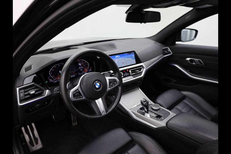 BMW 3 Serie Touring 320i High Executive Edition | 20'' | Pano | Head Up | Elk. A-klep | Camera | Prijs Rijklaar!!