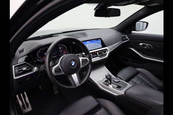 BMW 3 Serie Touring 320i High Executive Edition | 20'' | Pano | Head Up | Elk. A-klep | Camera | Prijs Rijklaar!!