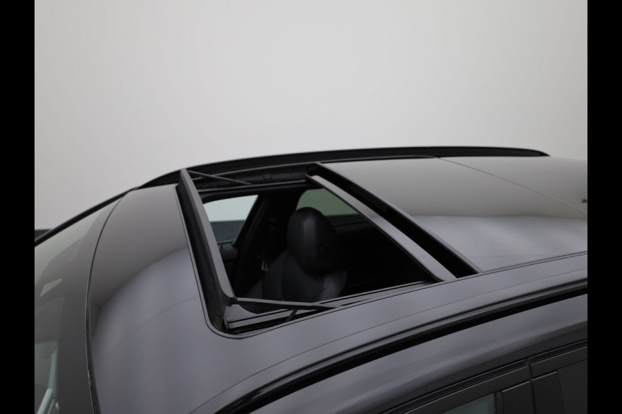 BMW 3 Serie Touring 320i High Executive Edition | 20'' | Pano | Head Up | Elk. A-klep | Camera | Prijs Rijklaar!!