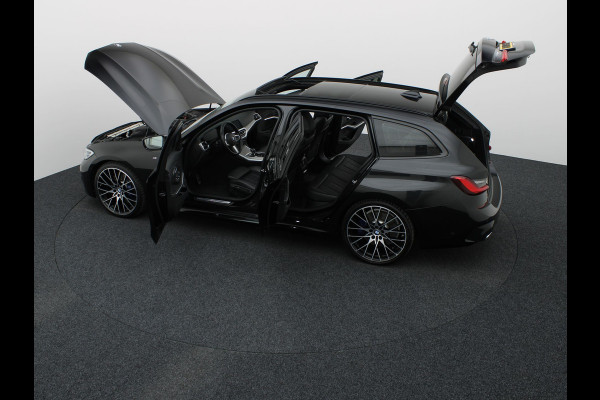 BMW 3 Serie Touring 320i High Executive Edition | 20'' | Pano | Head Up | Elk. A-klep | Camera | Prijs Rijklaar!!