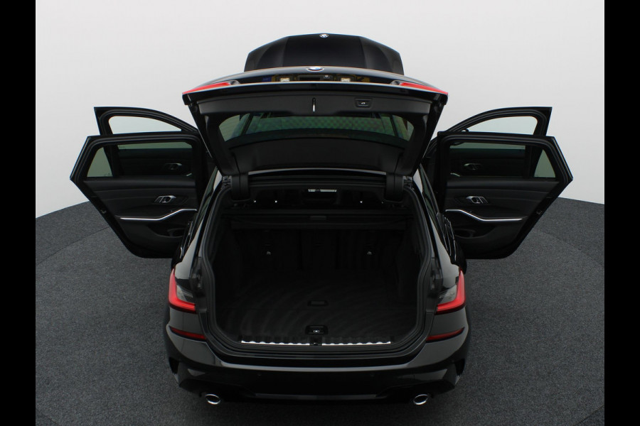BMW 3 Serie Touring 320i High Executive Edition | 20'' | Pano | Head Up | Elk. A-klep | Camera | Prijs Rijklaar!!