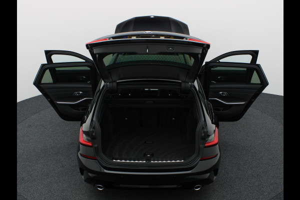 BMW 3 Serie Touring 320i High Executive Edition | 20'' | Pano | Head Up | Elk. A-klep | Camera | Prijs Rijklaar!!