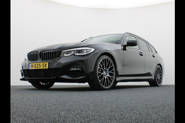 BMW 3 Serie Touring 320i High Executive Edition | 20'' | Pano | Head Up | Elk. A-klep | Camera | Prijs Rijklaar!!