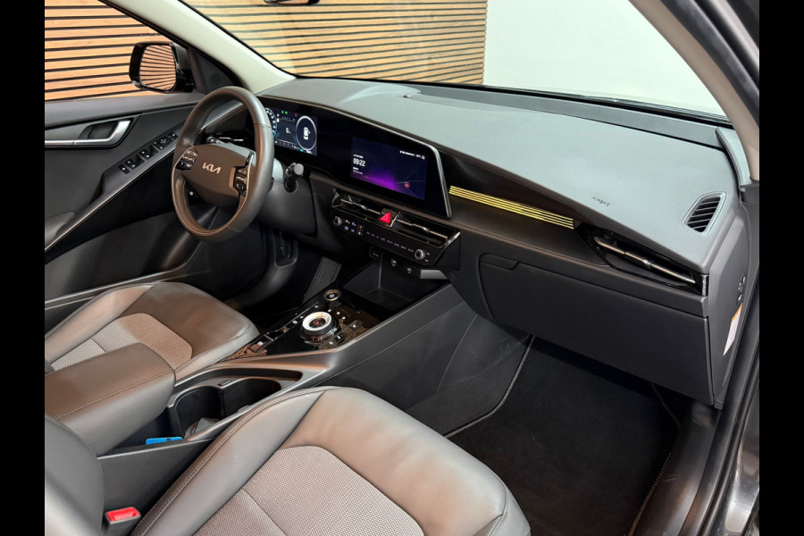 Kia Niro EV Edition 64.8 kWh | 204pk | ACC | Camera | Navi | Stoel/stuur verwarming | Apple CarPlay & Android Auto| 17 Inch | NAP