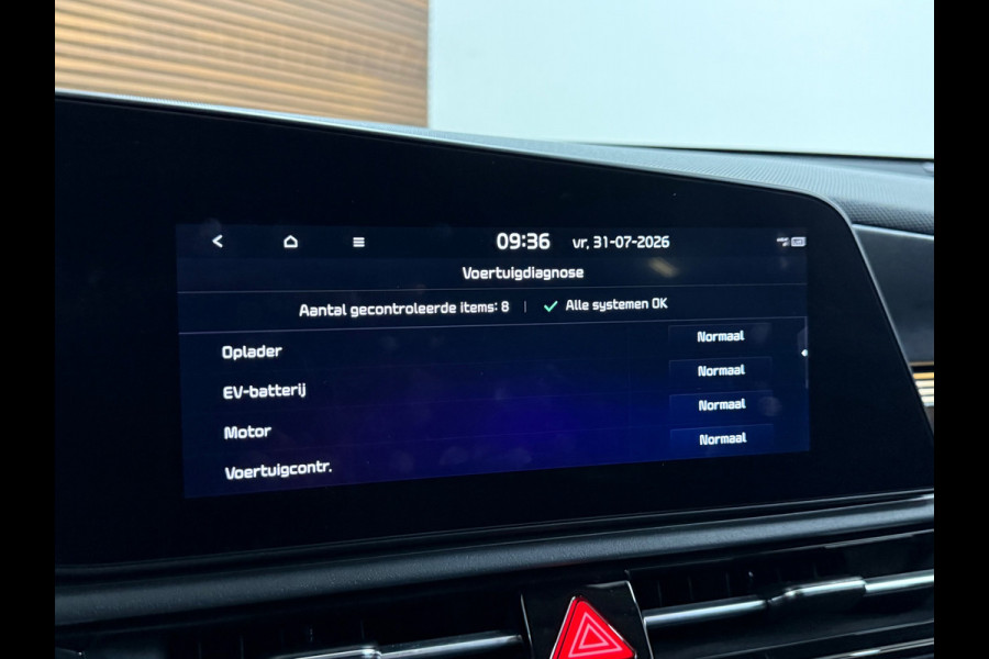 Kia Niro EV Edition 64.8 kWh | 204pk | ACC | Camera | Navi | Stoel/stuur verwarming | Apple CarPlay & Android Auto| 17 Inch | NAP