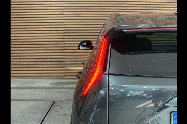 Kia Niro EV Edition 64.8 kWh | 204pk | ACC | Camera | Navi | Stoel/stuur verwarming | Apple CarPlay & Android Auto| 17 Inch | NAP