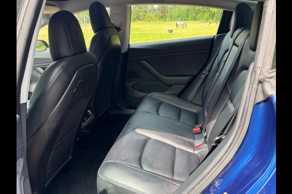 Tesla Model 3 Long Range AWD 75 kWh | Trekhaak + BTW + Autopilot Nu € 23.975,-!!!
