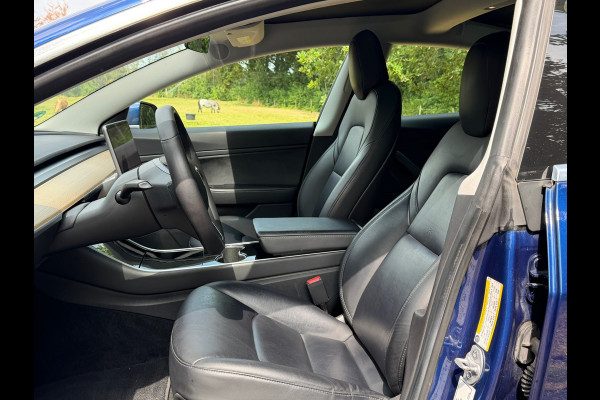 Tesla Model 3 Long Range AWD 75 kWh | Trekhaak + BTW + Autopilot Nu € 23.975,-!!!