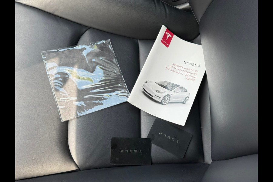 Tesla Model 3 Long Range AWD 75 kWh | Trekhaak + BTW + Autopilot Nu € 23.975,-!!!