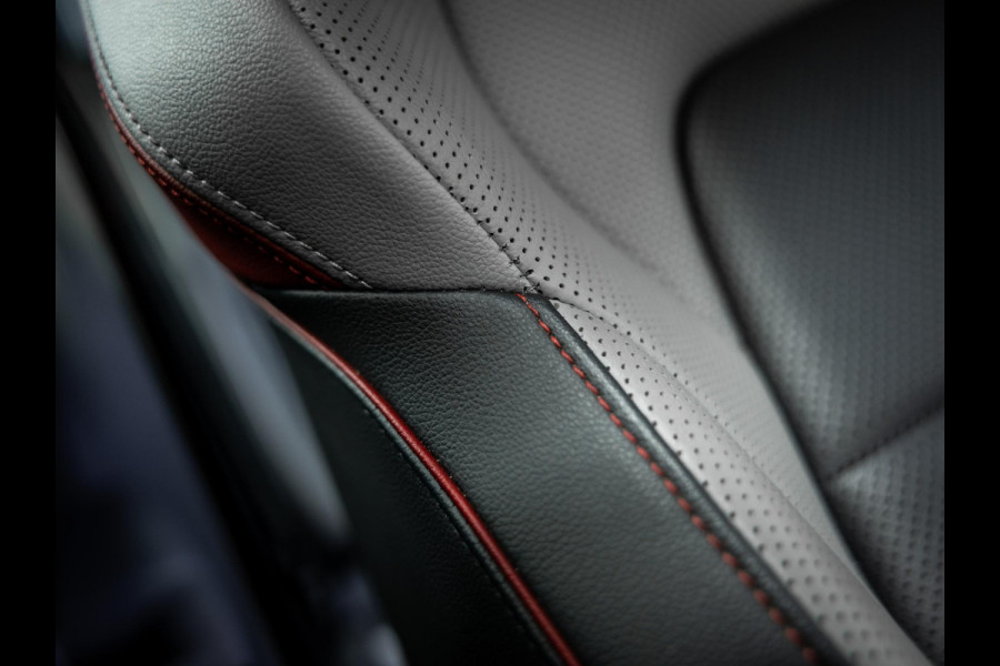 Volkswagen Golf 2.0 TSI GTI