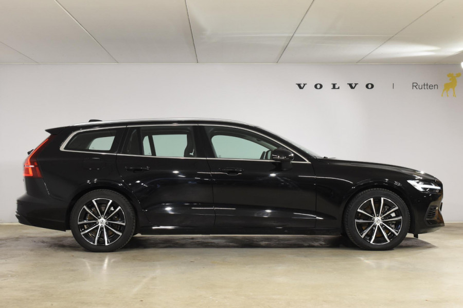 Volvo V60 T6 350PK Automaat Plug-in Hybrid Essential Bright / Navigatie / Adaptive cruise control / Leren bekleding / Achteruitrijcamera / Stuur & Stoelverwarming / Stoelverwarming achter / Trekhaak