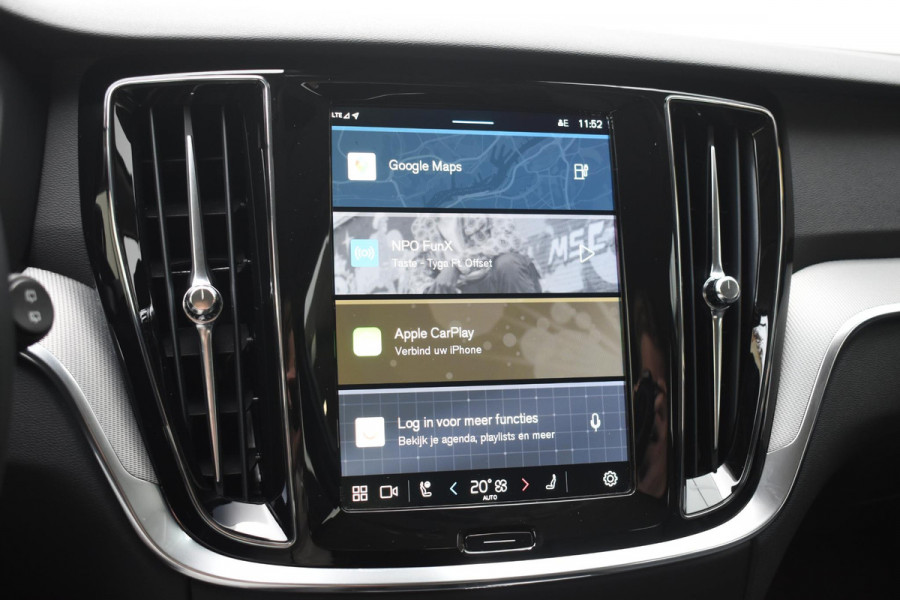 Volvo V60 T6 350PK Automaat Plug-in Hybrid Essential Bright / Navigatie / Adaptive cruise control / Leren bekleding / Achteruitrijcamera / Stuur & Stoelverwarming / Stoelverwarming achter / Trekhaak