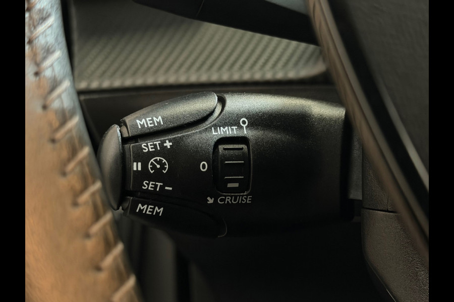 Peugeot 2008 1.2 PureTech Active Pack|CarPlay|PDC|Cruise