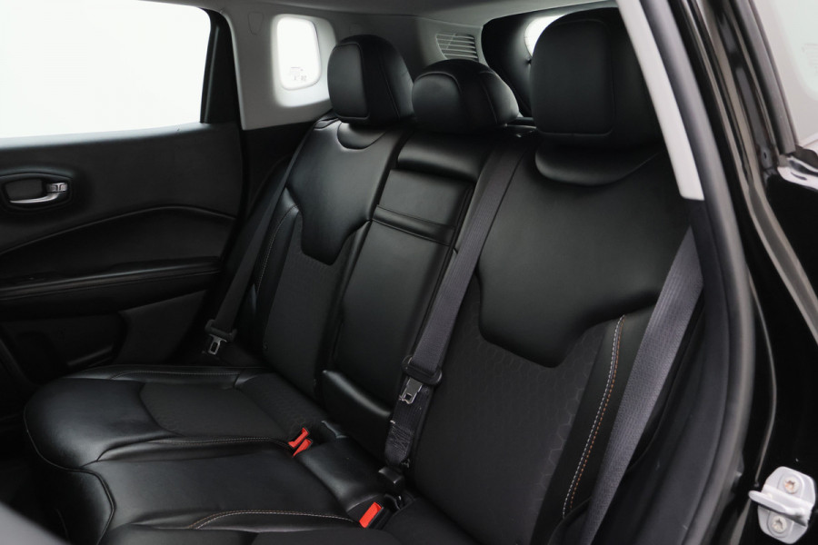 Jeep Compass 1.4 MultiAir Longitude Leder/Stof, Apple Carplay, Camera, Cruise, Climate, DAB, PDC, 17''