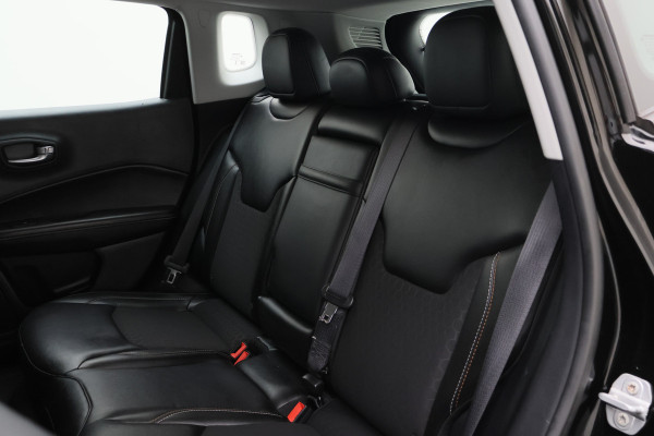 Jeep Compass 1.4 MultiAir Longitude Leder/Stof, Apple Carplay, Camera, Cruise, Climate, DAB, PDC, 17''