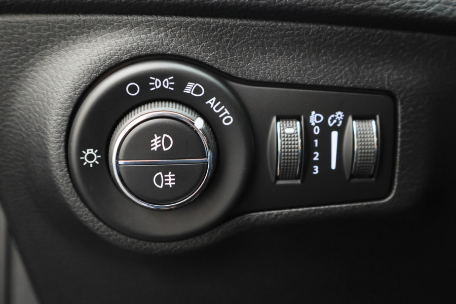 Jeep Compass 1.4 MultiAir Longitude Leder/Stof, Apple Carplay, Camera, Cruise, Climate, DAB, PDC, 17''